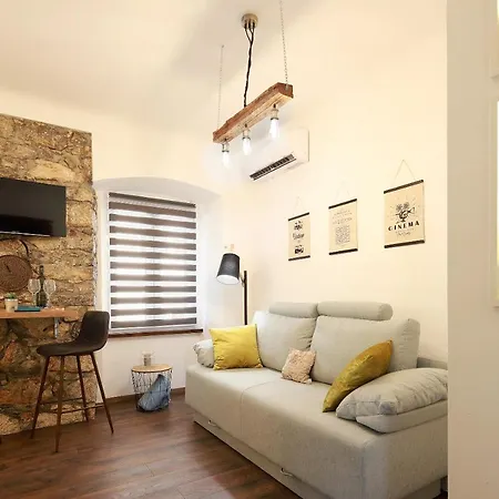 Luxury Sail 1, 2 & 3 *