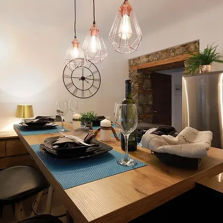 Luxury Sail 1, 2 & 3 *