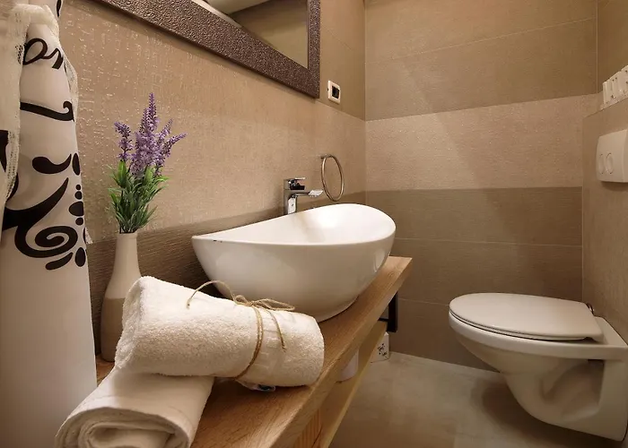 Luxury Sail 1, 2 & 3 Apartment *